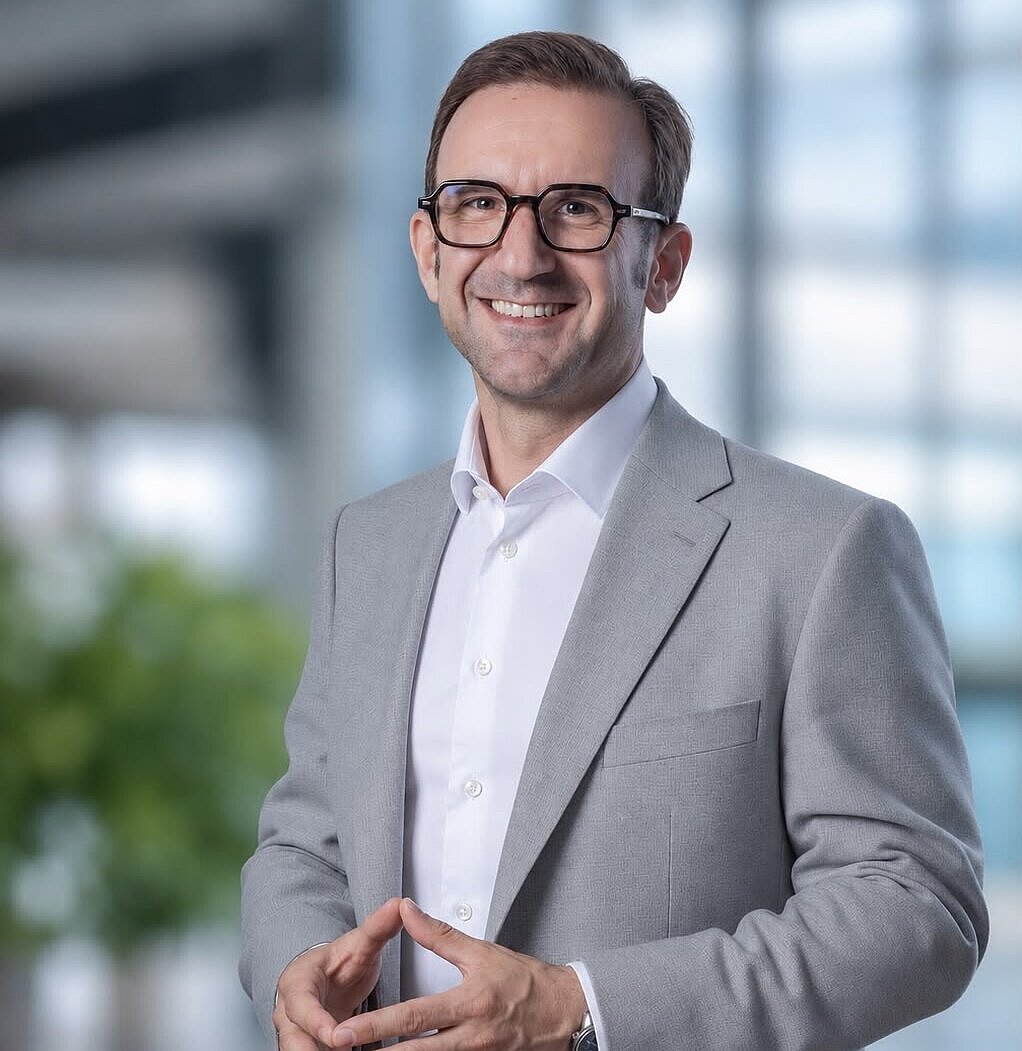 Portrait von Chefarzt Prof. Dr. med. Imad Maatouk